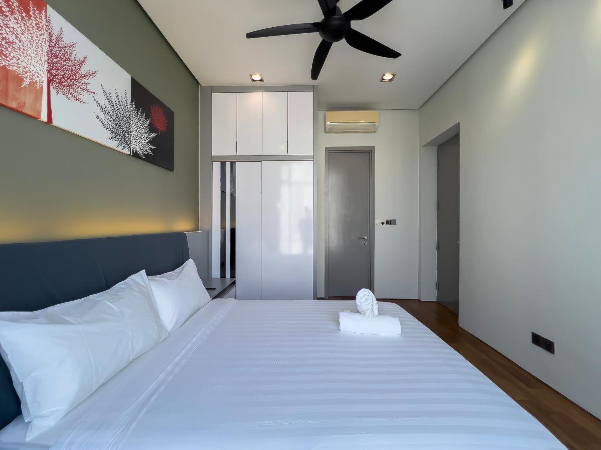 Soho Suites Klcc By Guesthouse Куала-Лумпур Экстерьер фото